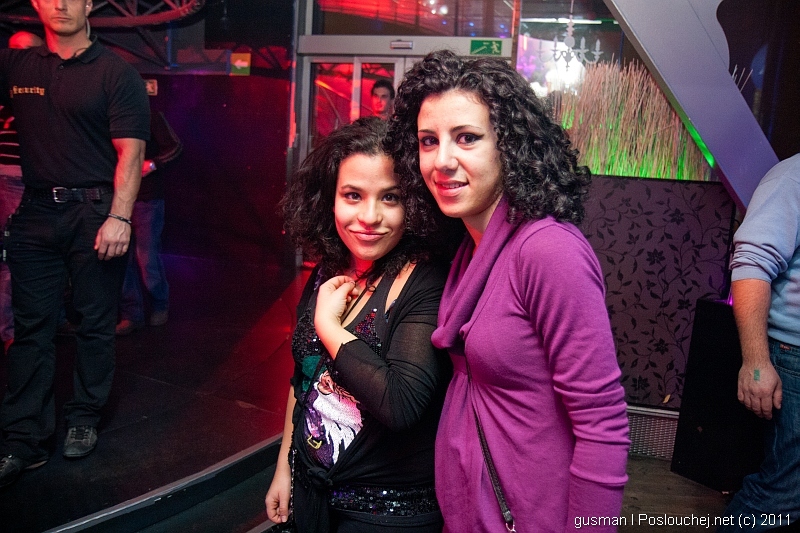 Play - 24.11.11