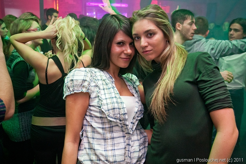 Play - 24.11.11