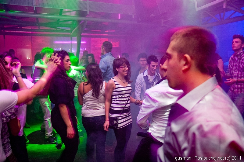 Play - 24.11.11