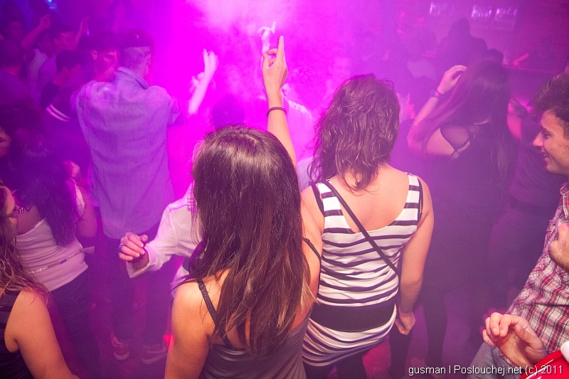 Play - 24.11.11