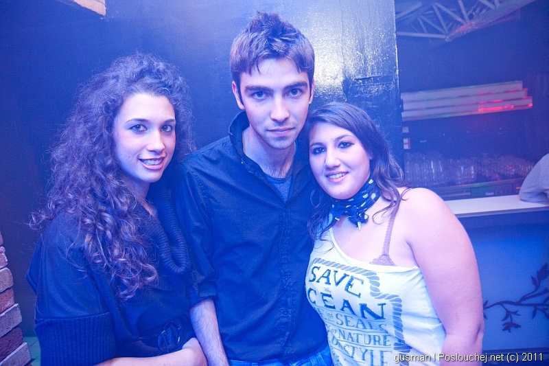 Play - 24.11.11