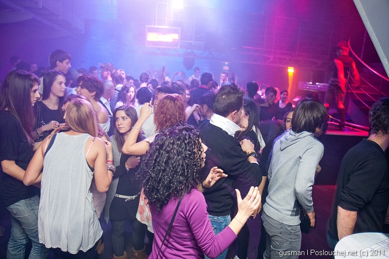 Play - 24.11.11