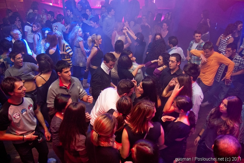 Play - 24.11.11