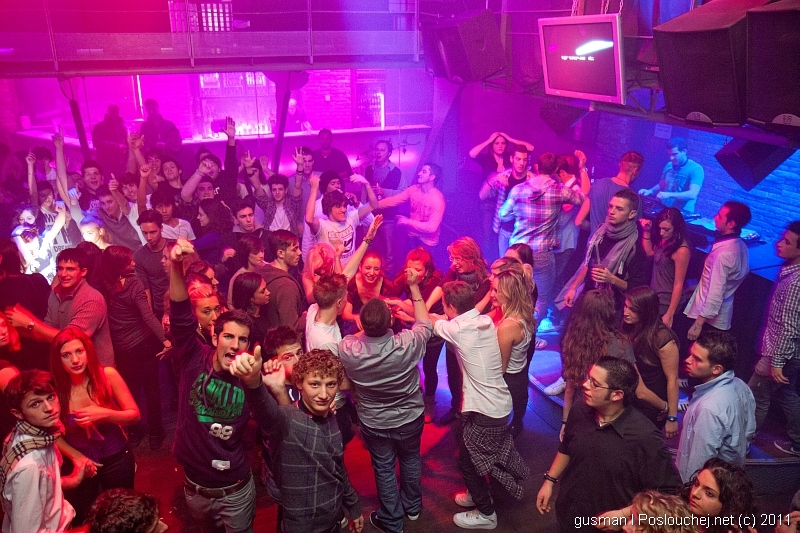 Play - 24.11.11