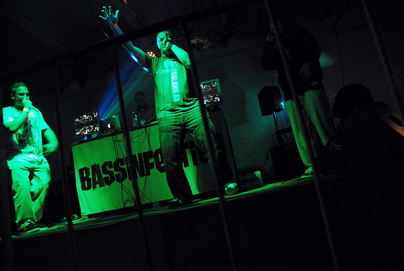 BASSINFECTION - Pátek 22. 4. 2011