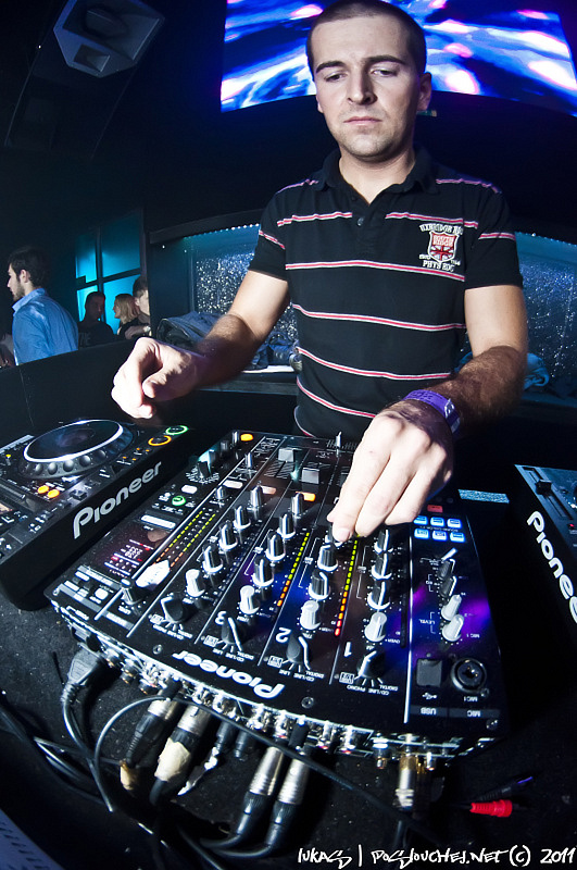 IMPRESS & REVIS B*DAY  - Sobota 3. 12. 2011