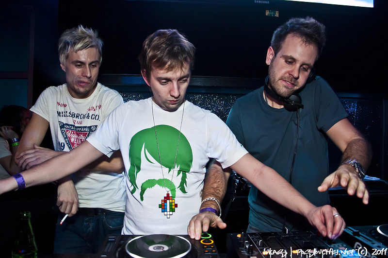 IMPRESS & REVIS B*DAY  - Sobota 3. 12. 2011
