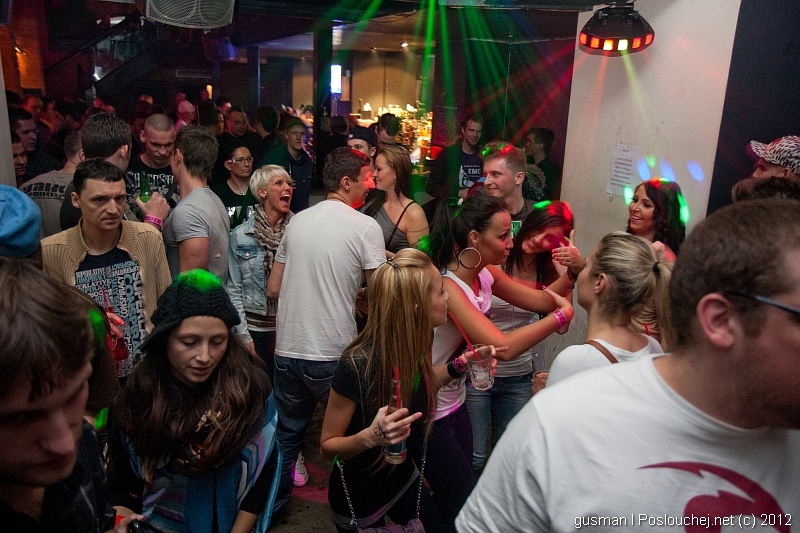 POPOF: FIRST TIME IN PRAGUE! - Pátek 27. 1. 2012