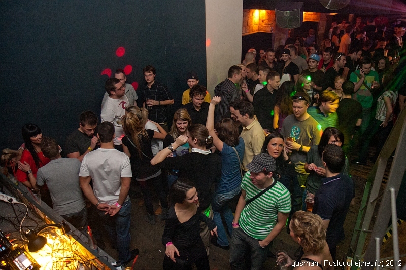 POPOF: FIRST TIME IN PRAGUE! - Pátek 27. 1. 2012