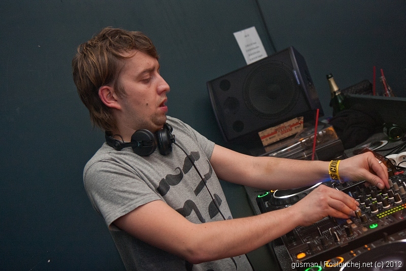POPOF: FIRST TIME IN PRAGUE! - Pátek 27. 1. 2012