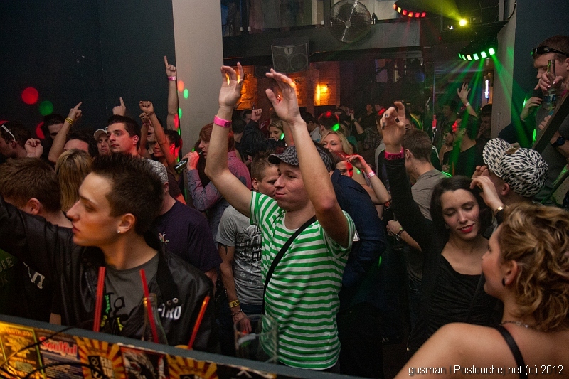 POPOF: FIRST TIME IN PRAGUE! - Pátek 27. 1. 2012
