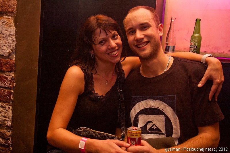 POPOF: FIRST TIME IN PRAGUE! - Pátek 27. 1. 2012