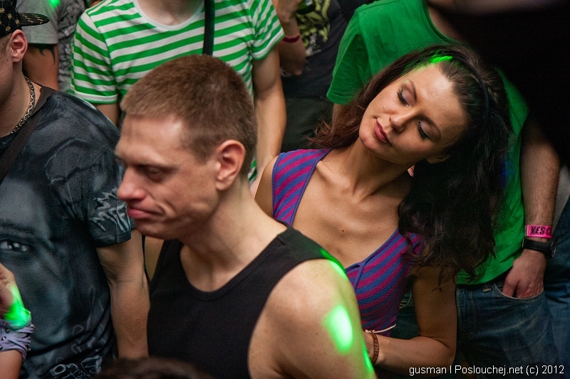 POPOF: FIRST TIME IN PRAGUE! - Pátek 27. 1. 2012