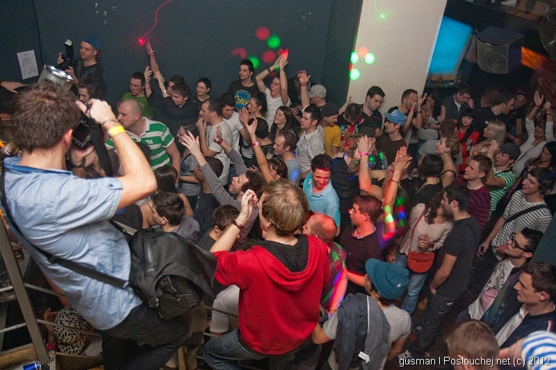 POPOF: FIRST TIME IN PRAGUE! - Pátek 27. 1. 2012