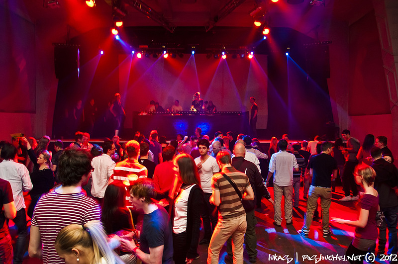 DJ SAN - KISS OF LIFE ALBUM RELEASE TOUR - Sobota 4. 2. 2012