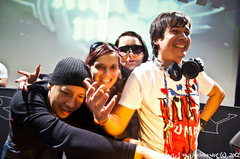 DJ SAN - KISS OF LIFE ALBUM RELEASE TOUR - Sobota 4. 2. 2012