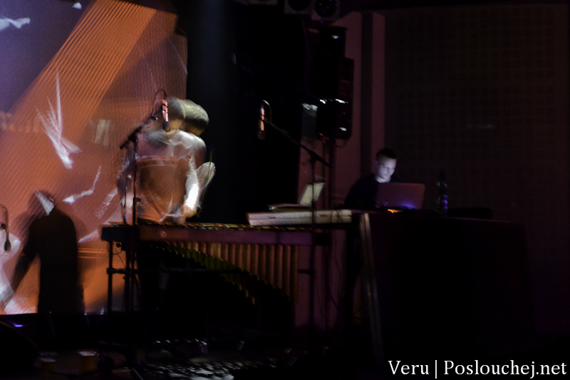 EMIKA - Pátek 24. 2. 2012