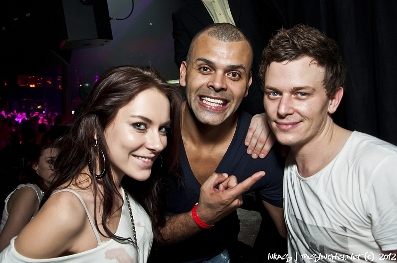 TAKE OVER - Pátek 2. 3. 2012