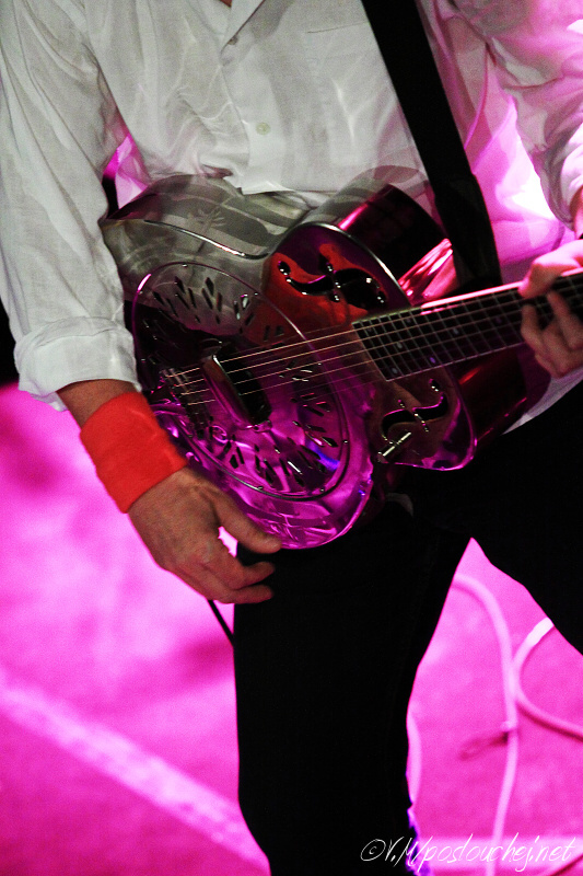 koncert: THE STRAITS - Středa 14. 3. 2012
