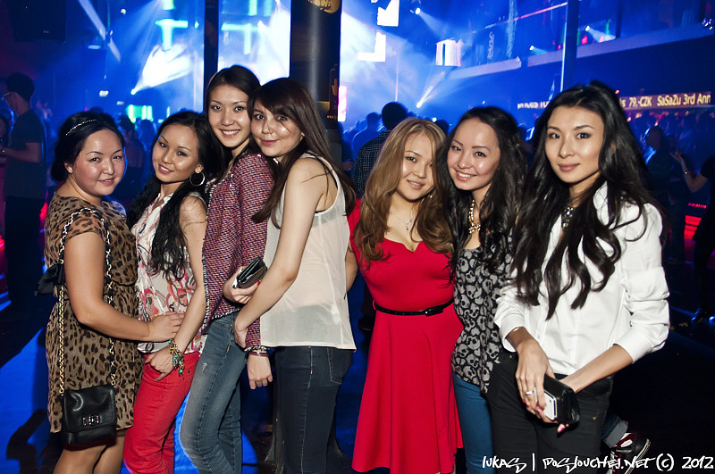 SASAZU 3RD ANNIVERSARY - Pátek 30. 3. 2012