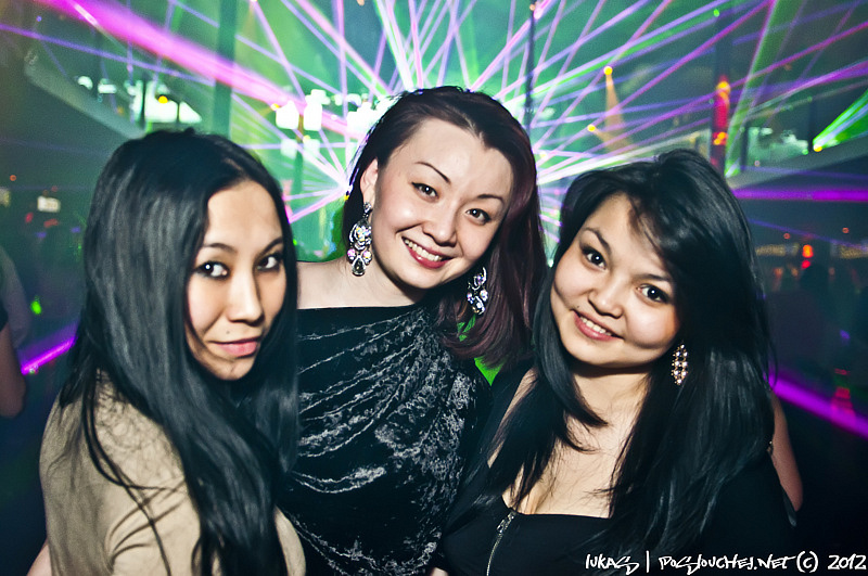 SASAZU 3RD ANNIVERSARY - Pátek 30. 3. 2012