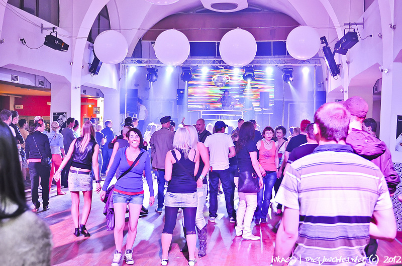 OXYGEN PURE TECHNO NIGHT - Sobota 28. 4. 2012