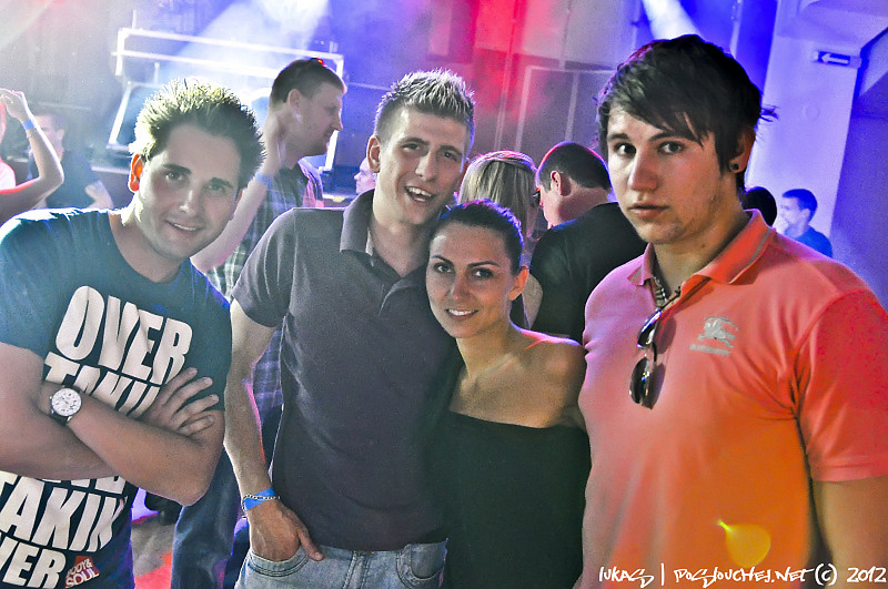 OXYGEN PURE TECHNO NIGHT - Sobota 28. 4. 2012
