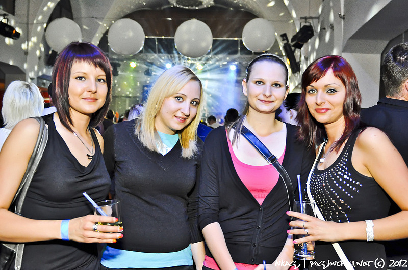 OXYGEN PURE TECHNO NIGHT - Sobota 28. 4. 2012
