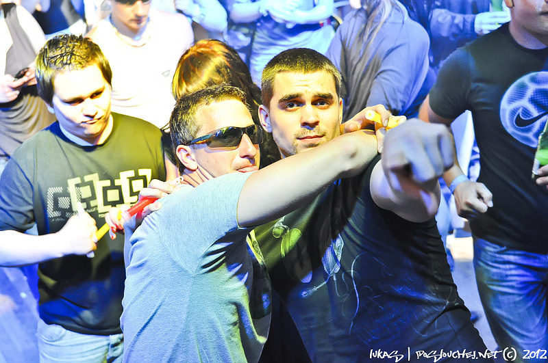 OXYGEN PURE TECHNO NIGHT - Sobota 28. 4. 2012