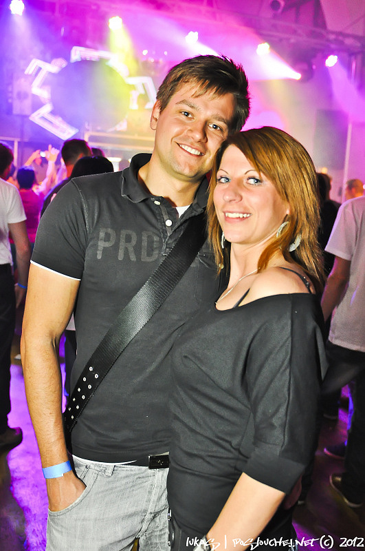OXYGEN PURE TECHNO NIGHT - Sobota 28. 4. 2012
