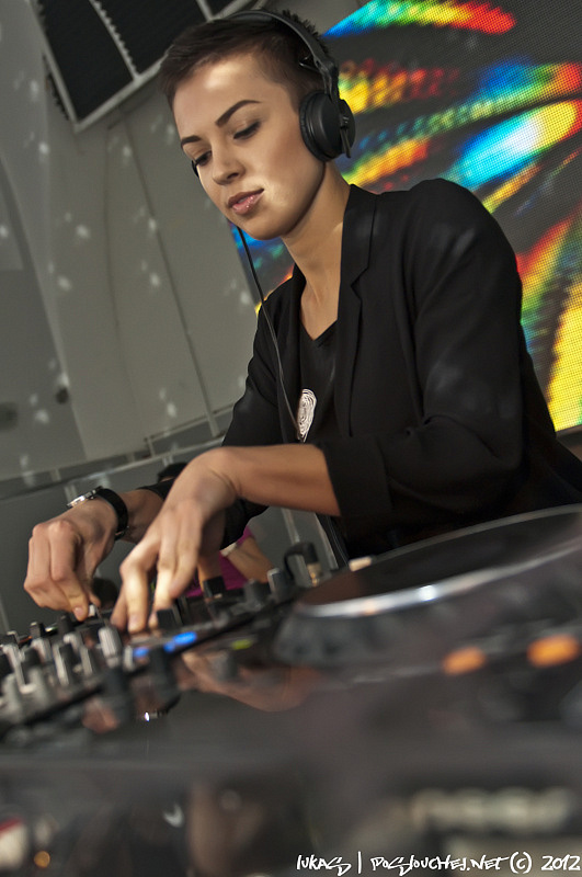 OXYGEN PURE TECHNO NIGHT - Sobota 28. 4. 2012