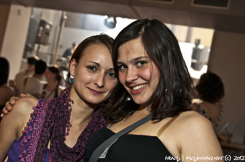 OXYGEN PURE TECHNO NIGHT - Sobota 28. 4. 2012