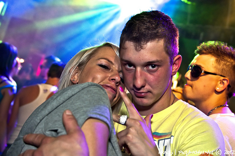 OXYGEN PURE TECHNO NIGHT - Sobota 28. 4. 2012