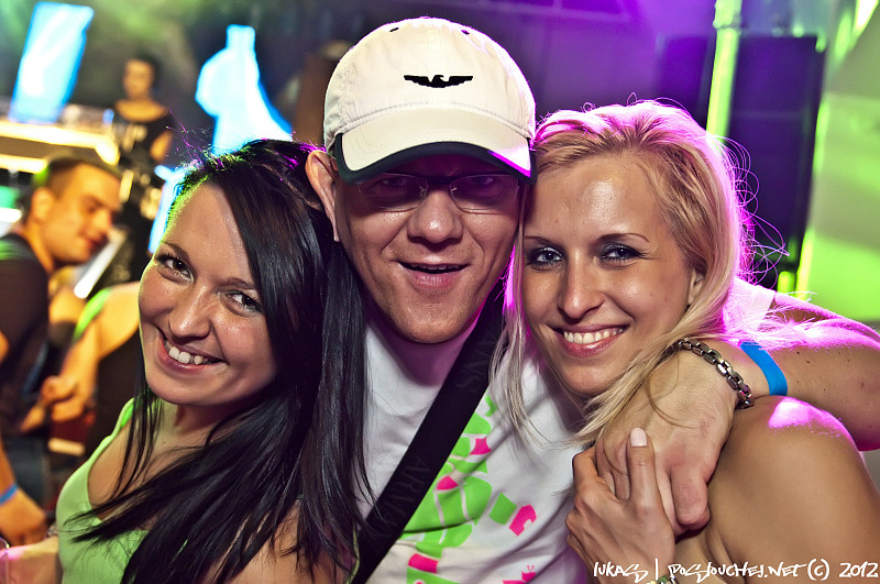 OXYGEN PURE TECHNO NIGHT - Sobota 28. 4. 2012