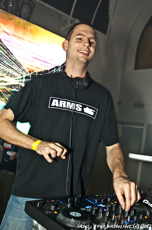OXYGEN PURE TECHNO NIGHT - Sobota 28. 4. 2012