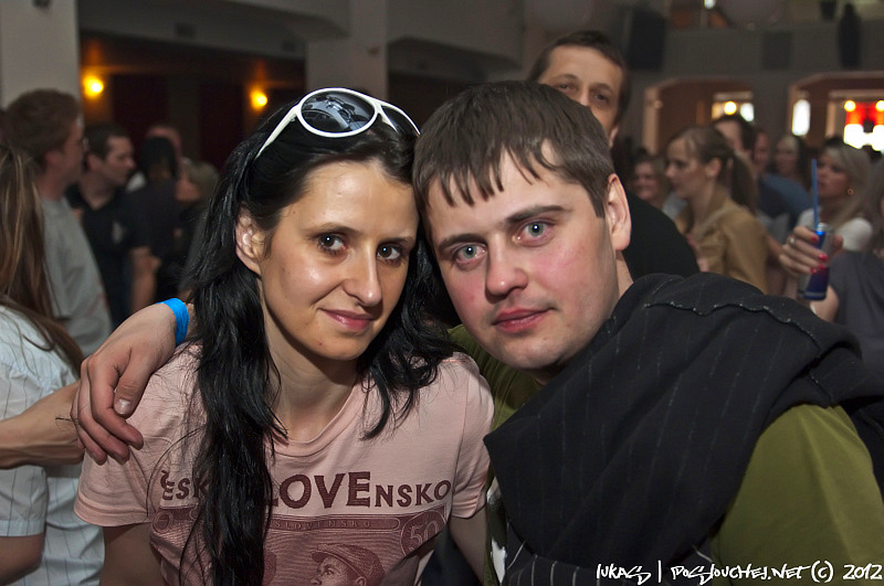 OXYGEN PURE TECHNO NIGHT - Sobota 28. 4. 2012