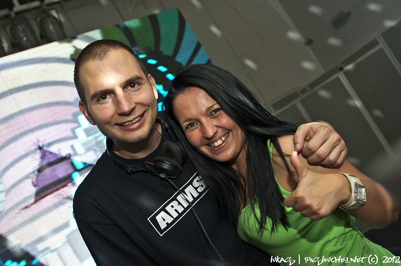 OXYGEN PURE TECHNO NIGHT - Sobota 28. 4. 2012