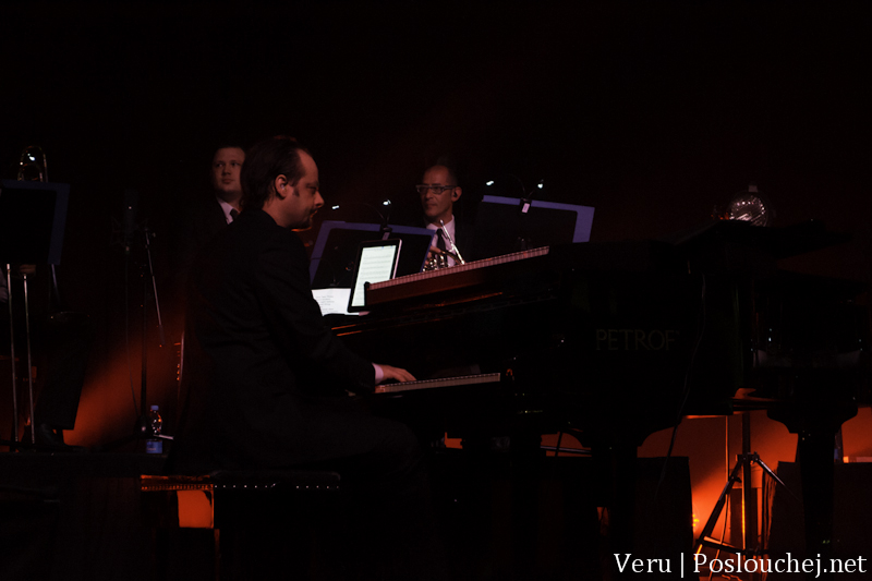 HOOVERPHONIC WITH ORCHESTRA  - Sobota 5. 5. 2012