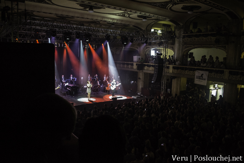 HOOVERPHONIC WITH ORCHESTRA  - Sobota 5. 5. 2012