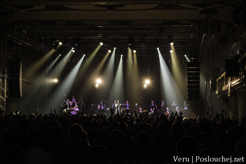 HOOVERPHONIC WITH ORCHESTRA  - Sobota 5. 5. 2012