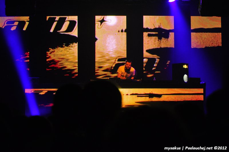 DECADANCE – SPECIAL 10th EDITION - Pátek 11. 5. 2012