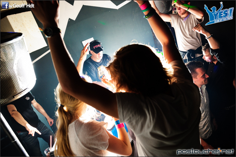 PORTER ROBINSON  - Pátek 1. 6. 2012