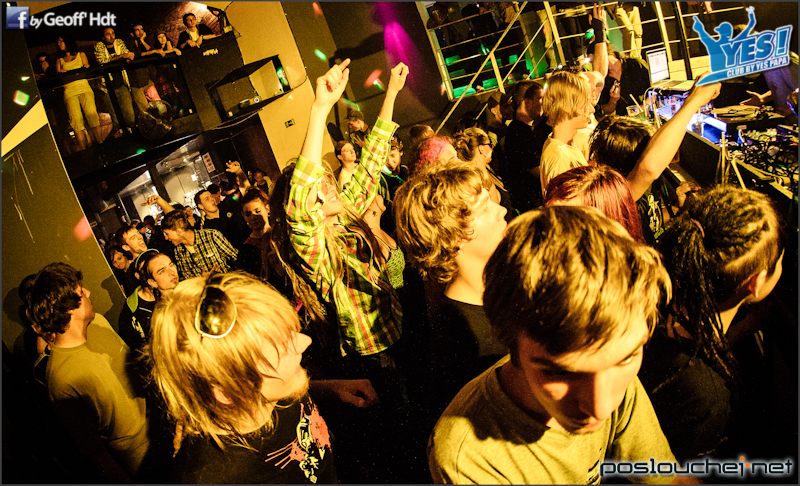 YES PAPA TEKNO vol.3!   - Čtvrtek 12. 7. 2012