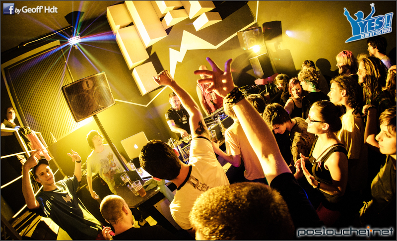 YES PAPA TEKNO vol.3!   - Čtvrtek 12. 7. 2012