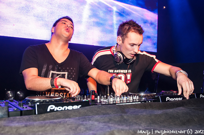 ABOVE & BEYOND GROUP THERAPY  - Sobota 15. 9. 2012