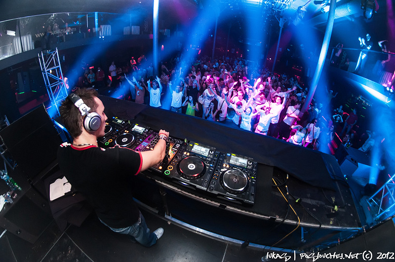 ABOVE & BEYOND GROUP THERAPY  - Sobota 15. 9. 2012