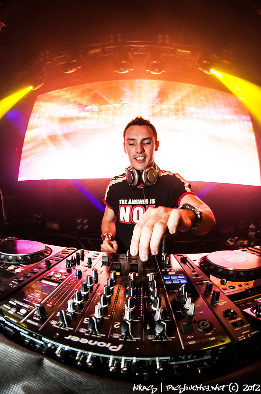 ABOVE & BEYOND GROUP THERAPY  - Sobota 15. 9. 2012