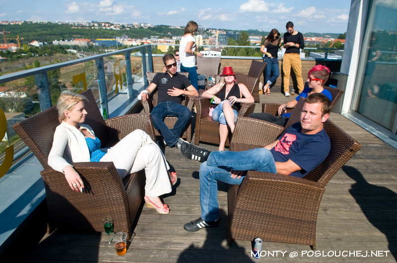 MINIMAL PEOPLE ON THE ROOF 2  - Sobota 8. 9. 2012