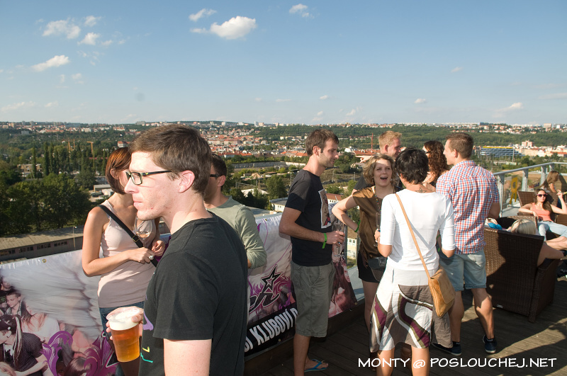 MINIMAL PEOPLE ON THE ROOF 2  - Sobota 8. 9. 2012