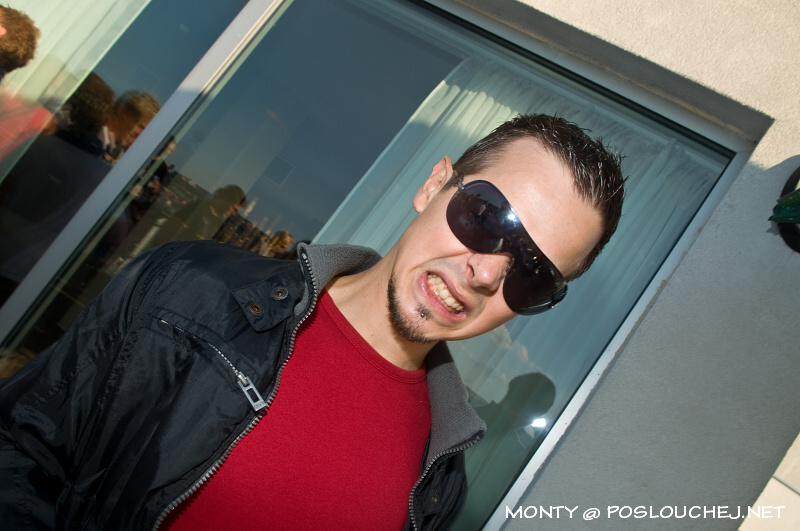 MINIMAL PEOPLE ON THE ROOF 2  - Sobota 8. 9. 2012